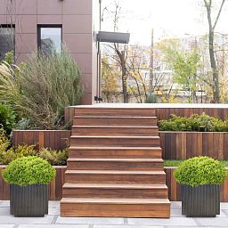 IDEALIST Lite Vertical Ribbed Square Effect Outdoor Planter