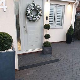 IDEALIST Lite Straw Ribbed Square Outdoor Planter