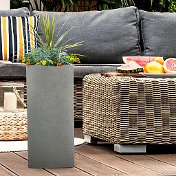 IDEALIST Lite Tall Square Contemporary Light Concrete Planter