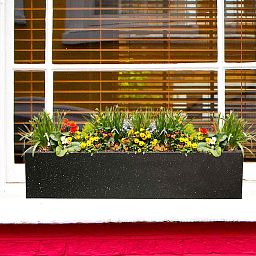 IDEALIST Lite Window Box Light Concrete Planter