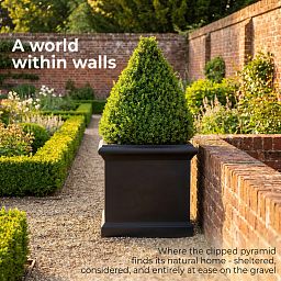 IDEALIST Lite Victorian Box Square Light Stone Outdoor Planter