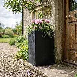 IDEALIST Lite Tall Square Contemporary Light Concrete Planter
