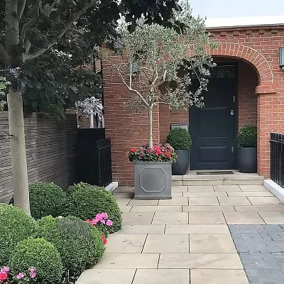 IDEALIST Lite Faux Lead Chelsea Box Square Light Concrete Planter